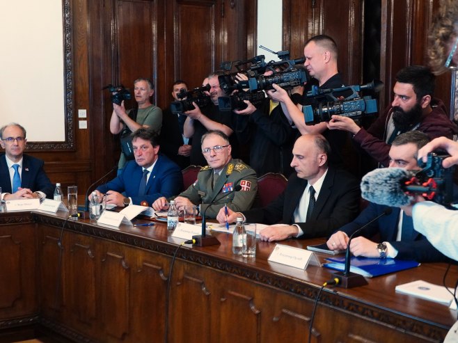 Srbija - sjednica Savjeta za nacionalnu bezbjednost (Foto: TANJUG/VLADIMIR ŠPORČIĆ/ bs) Srbija - sjednica Savjeta za nacionalnu bezbjednost (Foto: TANJUG/VLADIMIR ŠPORČIĆ/ bs) -