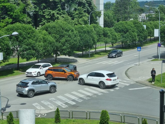 Saobraćajna nezgoda u Banjaluci (FOTO)