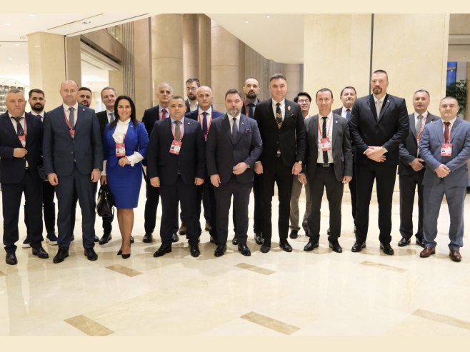 Radni sastanak Košarca sa delegacijom Srpske u Ningbou (FOTO)
