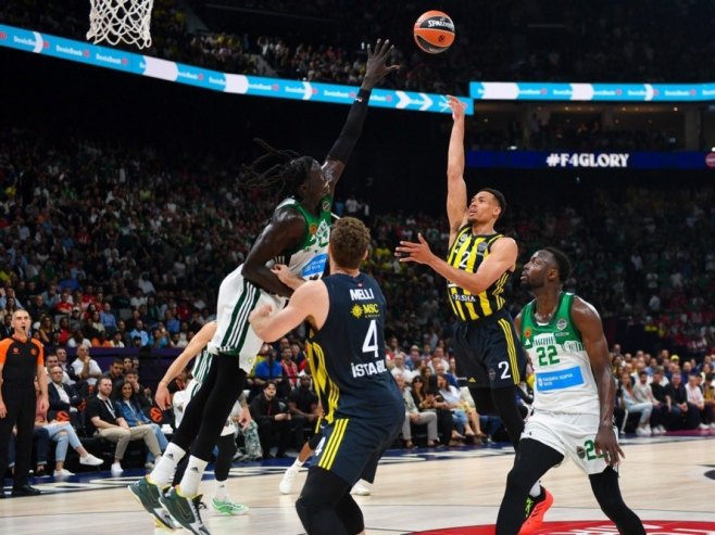 Fenerbahče - Panatinaikos (foto: EPA-EFE/RYAN LIM) Fenerbahče - Panatinaikos (foto: EPA-EFE/RYAN LIM) -