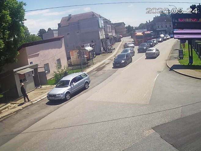 Granični prelaz Gradiška – izlaz iz Republike Srpske (Foto: AMSRS) Granični prelaz Gradiška – izlaz iz Republike Srpske (Foto: AMSRS) -