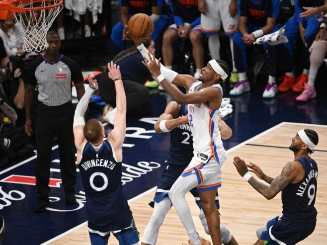 NBA: Oklahoma - Minesota (Foto: EPA-EFE/CRAIG LASSIG) NBA: Oklahoma - Minesota (Foto: EPA-EFE/CRAIG LASSIG) -