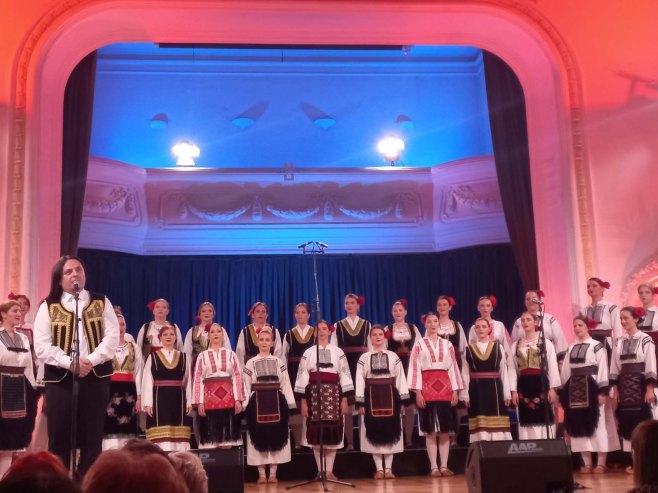 Ženski kamerni hor "Banjalučanke" Ženski kamerni hor "Banjalučanke" - Foto: SRNA
