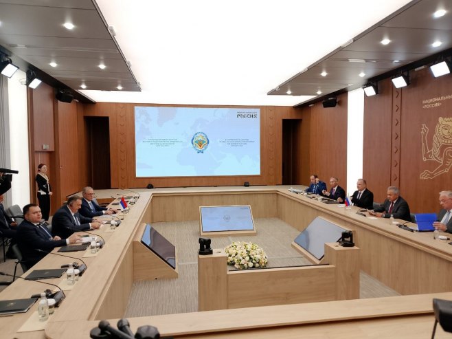 Predsjednik Srpske u Moskvi sa Šojguom (FOTO)