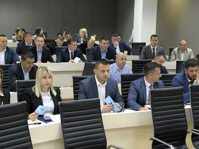 Istočno Sarajevo: Konstituisana Skupština grada, Boško Јugović predsjednik