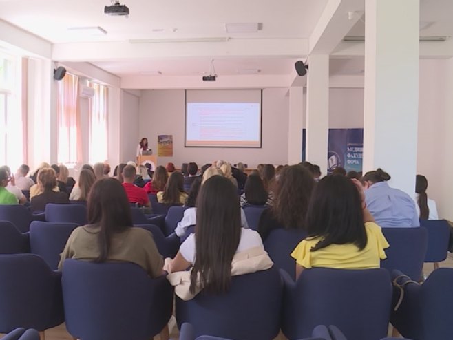 Endokrinolozi i dijabetolozi Srpske o liječenju šećerne bolesti i gojaznosti (VIDEO)