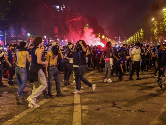Ponovo nasilje u Parizu, uhapšeno više od 20 osoba (VIDEO)