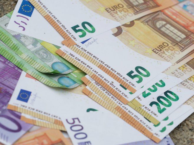 Na granici sa BiH zaplijenjeno više od 15.000 evra
