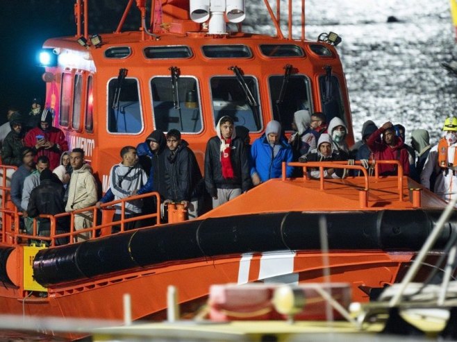 Migranti (Foto: EPA/ADRIEL PERDOMO) Migranti (Foto: EPA/ADRIEL PERDOMO) -