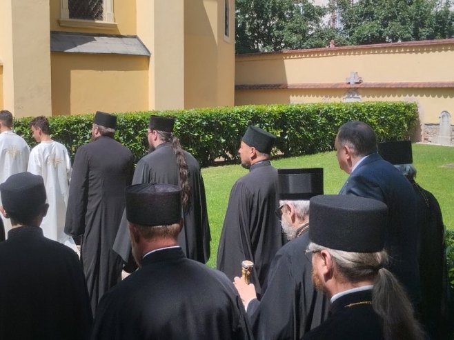 Dodik: Eparhija budimska dokaz vjekovnog postojanja Srba, Srpska podržava SPC (VIDEO)