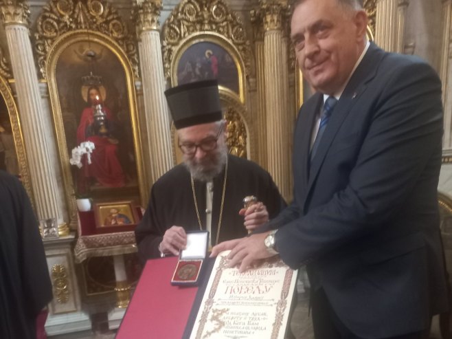 Dodik: Eparhija budimska dokaz vjekovnog postojanja Srba, Srpska podržava SPC