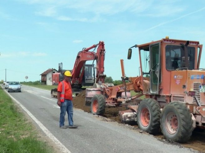 Koliko Putevi Srpske investiraju u izgradnju i sanaciju magistralne putne mreže? (VIDEO) Koliko Putevi Srpske investiraju u izgradnju i sanaciju magistralne putne mreže? (VIDEO)