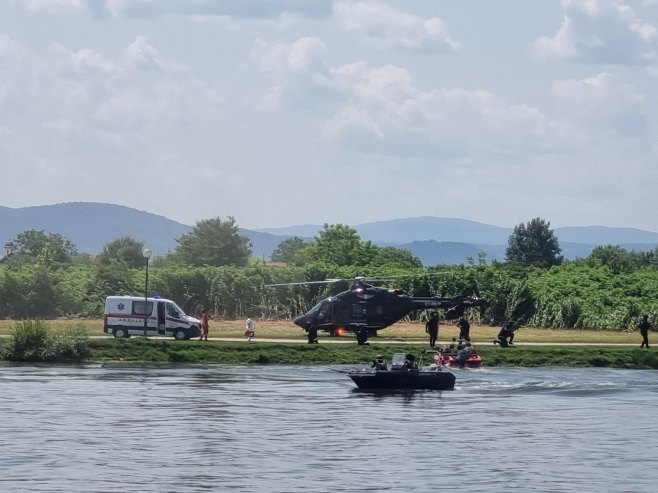 Teroristički napad na štićenu ličnost - taktičko-pokazna vježba policije (FOTO/VIDEO)
