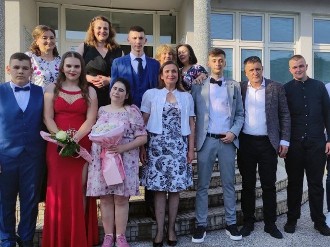 Đajić: Ponosan sam na maturante centra "Zaštiti me"
