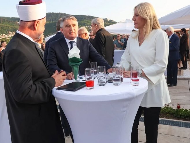 Cvijanovićeva na bajramskom prijemu kod reisa Kavazovića