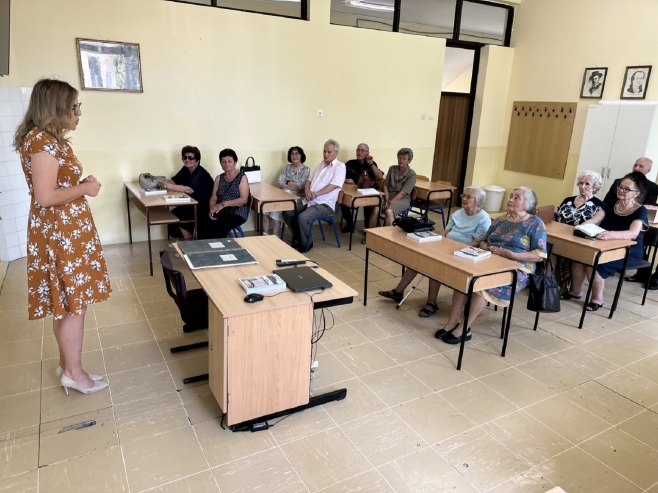 Prnjavor: Prva generacija učenika Gimnazije proslavila 60 godina mature