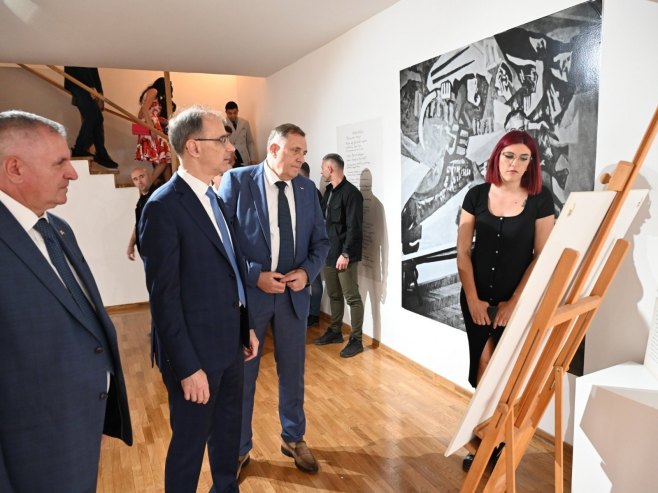 Predsjednik Srpske i premijeri Srpske i Srbije posjetili Andrićev institut (FOTO)
