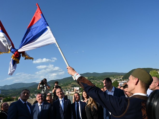 "Susret na Drini" (Foto: @Vlada_Srpske) - 