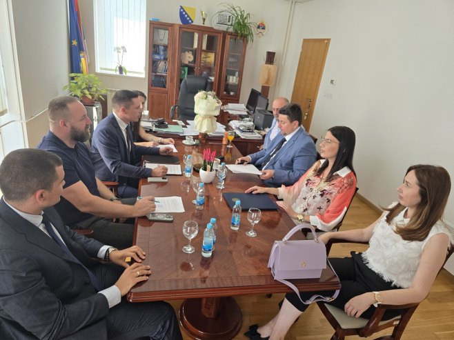 Potpisan sporazum Potpisan sporazum - Foto: Ustupljena fotografija