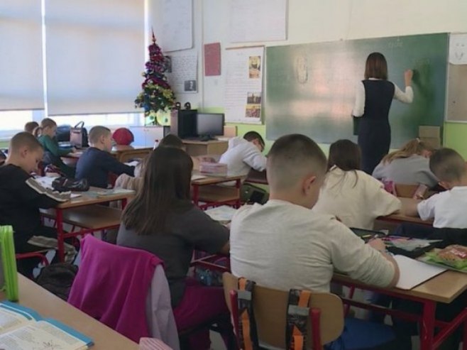 Ostavili su pečat u životu baš svakog od nas; Kakva je uloga učitelja u 21. vijeku? (VIDEO)