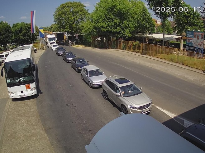 U Gradišci povremeno pojačana frekvencija vozila na izlazu iz BiH
