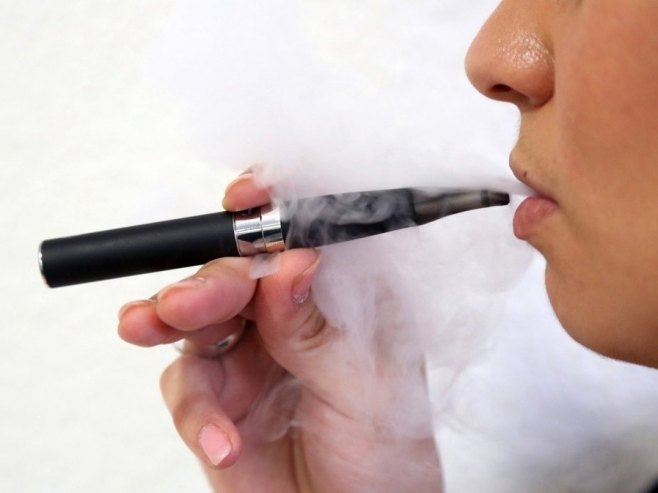 Može li se Zakonom o zaštiti zdravlja stanovništva spriječiti dostupnost elektronskih cigareta maloljetnicima? (VIDEO)