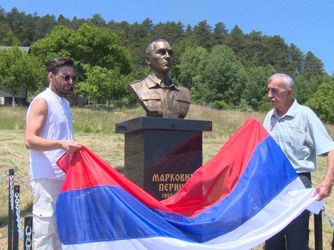 Na Kočarima kod Višegrada otkrivena spomen-bista komandantu Perici Markoviću (FOTO)