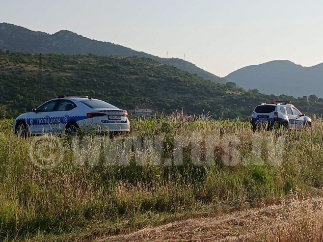 U Trebinju troje nastradalih u sudaru motocikla i automobila U Trebinju troje nastradalih u sudaru motocikla i automobila - Foto: RTRS