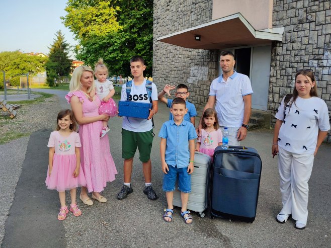 U Gradišku stigla djeca sa Kosmeta U Gradišku stigla djeca sa Kosmeta - Foto: SRNA