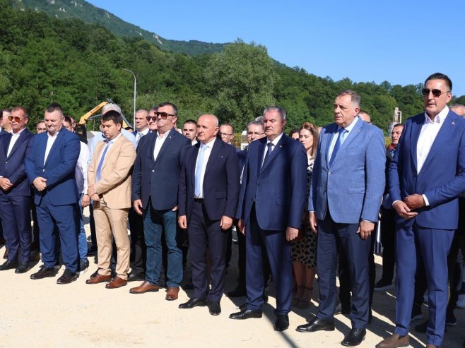 Ceremonija početka radova na gasifikaciji Ceremonija početka radova na gasifikaciji - Foto: predsjednikrs.rs/Dona Katušić