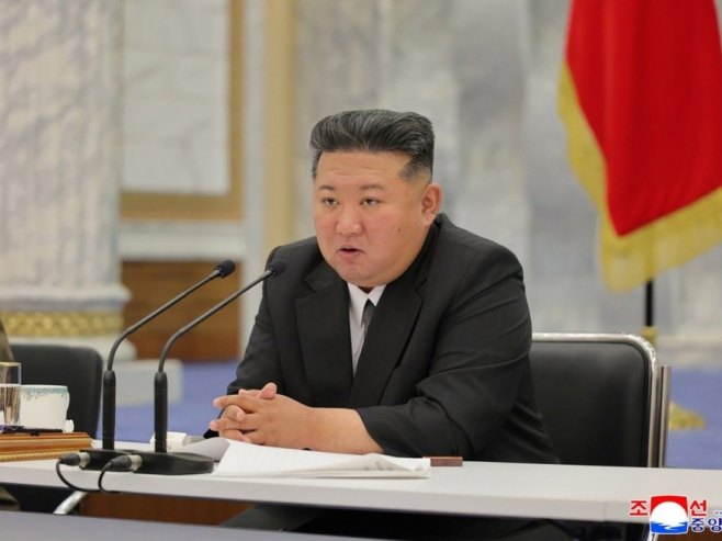 Kim DŽong Un (foto: arhiva/EPA-EFE/KCNA EDITORIAL USE ONLY) Kim DŽong Un (foto: arhiva/EPA-EFE/KCNA EDITORIAL USE ONLY) -