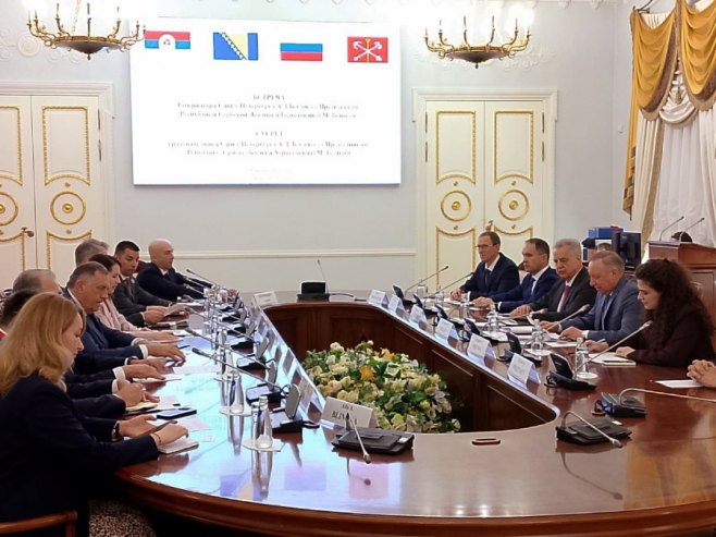 Predsjednik Srpske sa gubernatorom Sankt Peterburga (FOTO)