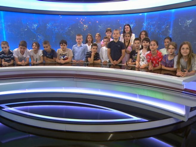 Učenici OŠ "Branko Radičević" iz Banjaluke u ulozi novinara na našoj televiziji (VIDEO)
