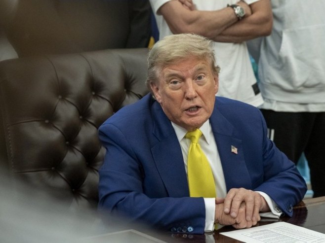 Donald Tramp (foto: EPA-EFE/KEN CEDENO / POOL) Donald Tramp (foto: EPA-EFE/KEN CEDENO / POOL) -