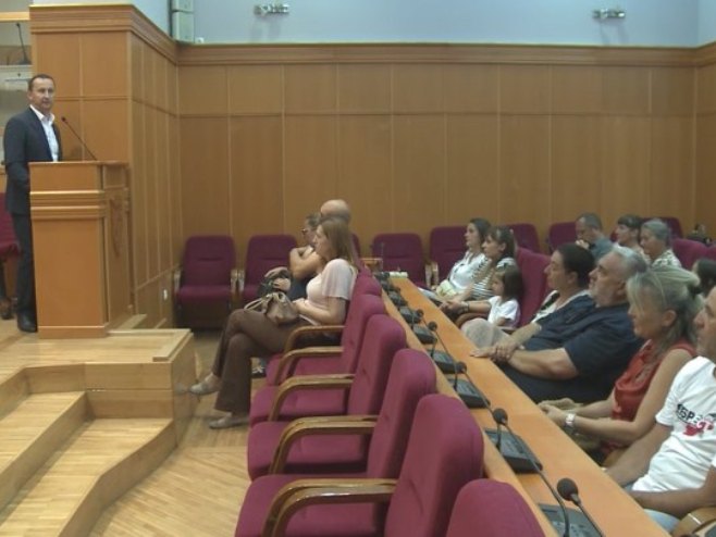 Trebinje, prijem djece sa KiM Trebinje, prijem djece sa KiM - Foto: RTRS