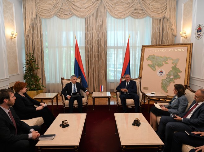 Predsjednik Vlade Srpske sa delegacijom Misije MMF-a (FOTO)