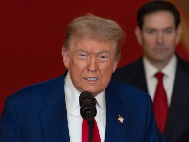 Donald Tramp (foto: EPA-EFE/Carlos Barria) Donald Tramp (foto: EPA-EFE/Carlos Barria) -