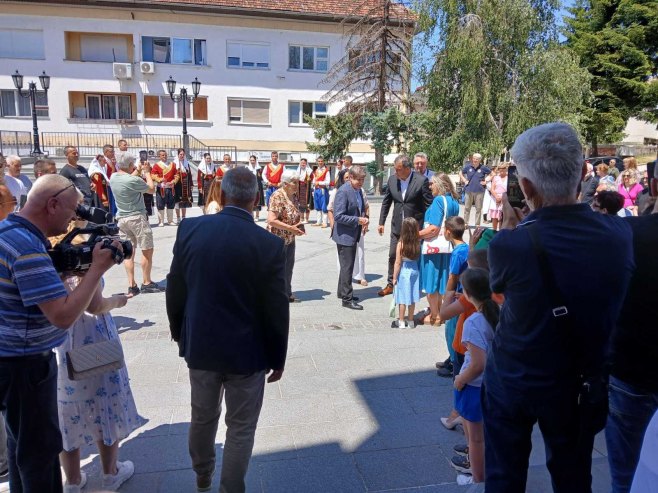 Blagojević u Gacku: Moje srce je puno, osjećam da su mi mnogi od vas bliski (FOTO/VIDEO)