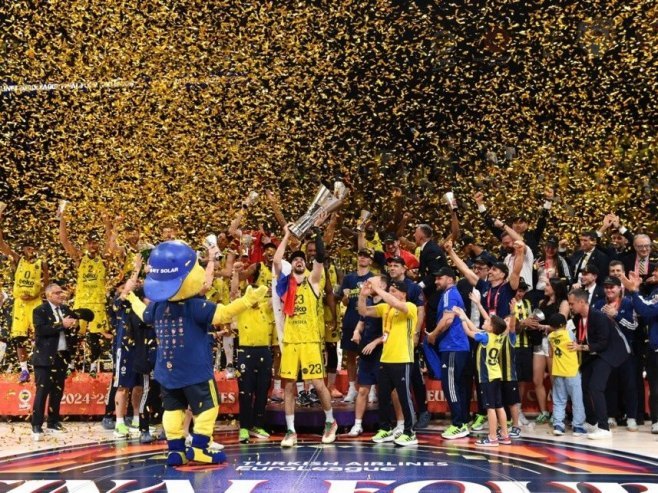 Košarkaši Fenerbahčea odbranili pehar i 15. put osvojili titulu prvaka Turske