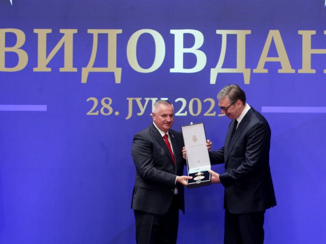 Višković: Odlikovanje matice posebna privilegija, ali i obaveza