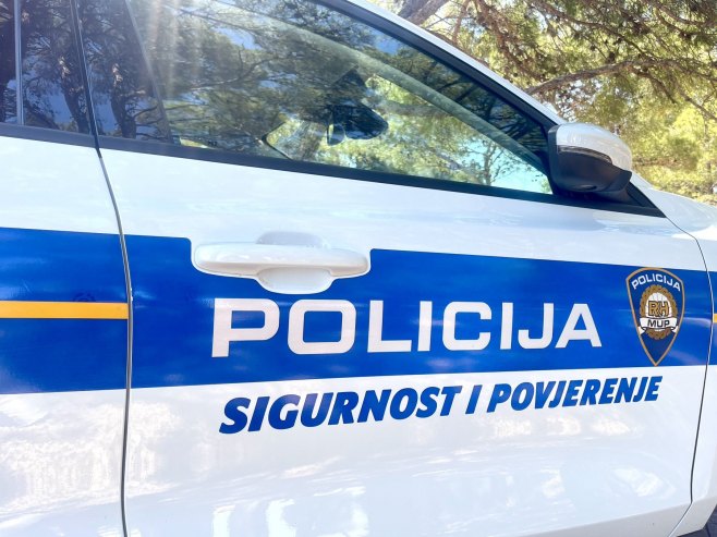 U Zagrebu uhapšen muškarac zbog ilegalnog posjedovanja velike količine oružja
