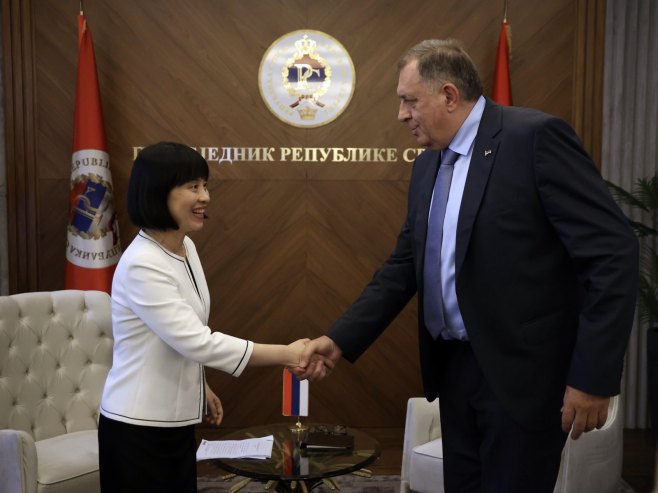 Dodik sa Li Fan: Srpska zahvalna na principijelnom stavu Kine (FOTO)
