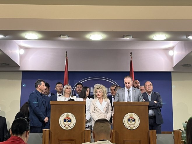 Opozicija Srpske tvrdi da je prekršen skupštinski Poslovnik o radu
