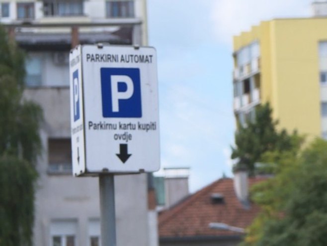 Naplata parkinga Naplata parkinga - Foto: RTRS