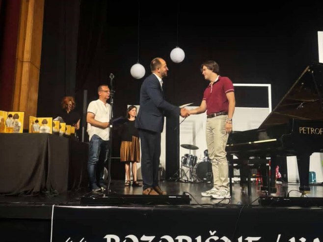 Iliji Ivanoviću priznanje za najboljeg mladog glumca