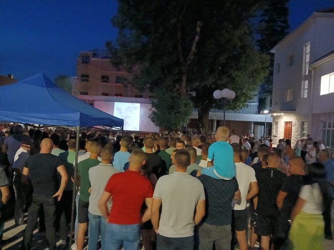 Promocija dokumentarno igranog filma "Nevesinjska puška"; Pristustvuju Stojičićeva i Selaković