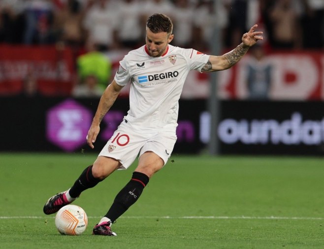 Ivan Rakitić (Foto: EPA-EFE/ANNA SZILAGYI) Ivan Rakitić (Foto: EPA-EFE/ANNA SZILAGYI) -