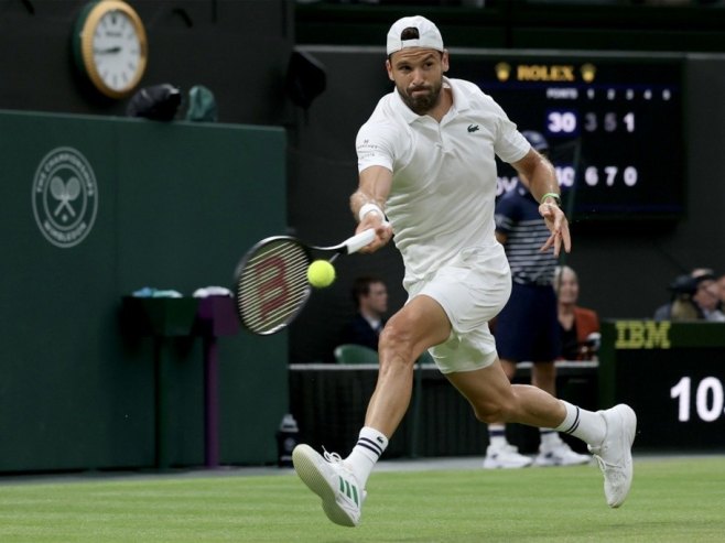 Dimitrov vodio i predao meč zbog povrede, Siner u četvrtfinalu Vimbldona (FOTO/VIDEO)