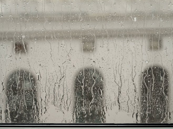 Zbog jakog nevremena u Beogradu povrijeđeno pet osoba