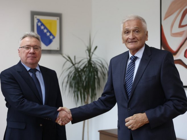 Špirić-Kalabuhov: Dijalogom političkih aktera do prevazilaženja političke krize